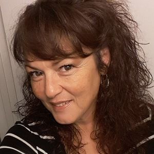 Meet your Posher, Angela